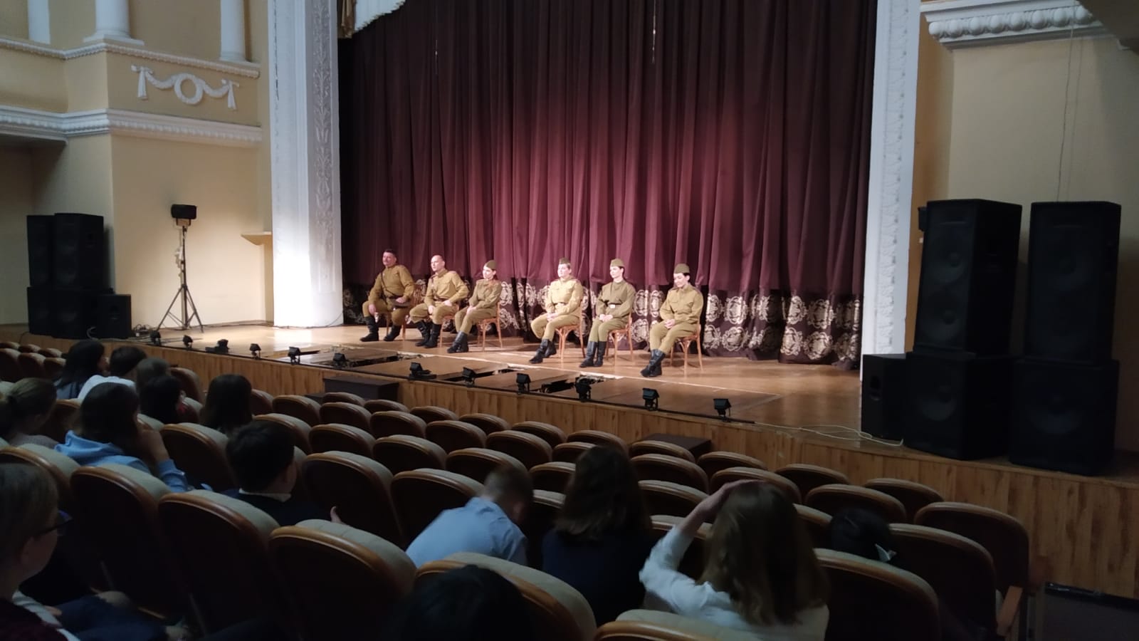 Подростки нуждаются в таких спектаклях / Липецкий драматический театр на  Соколе